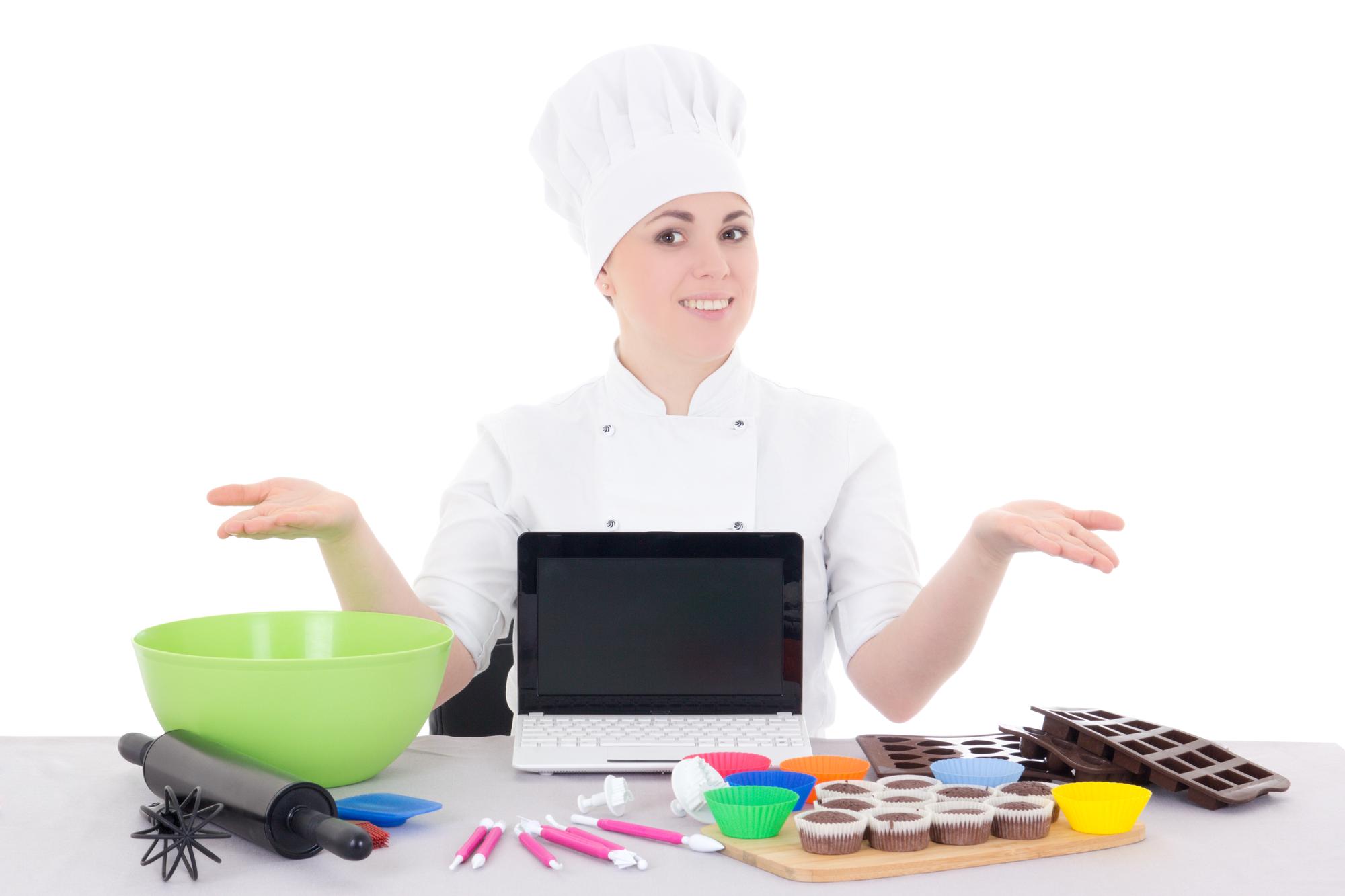 Vista della cucina didattica con chef